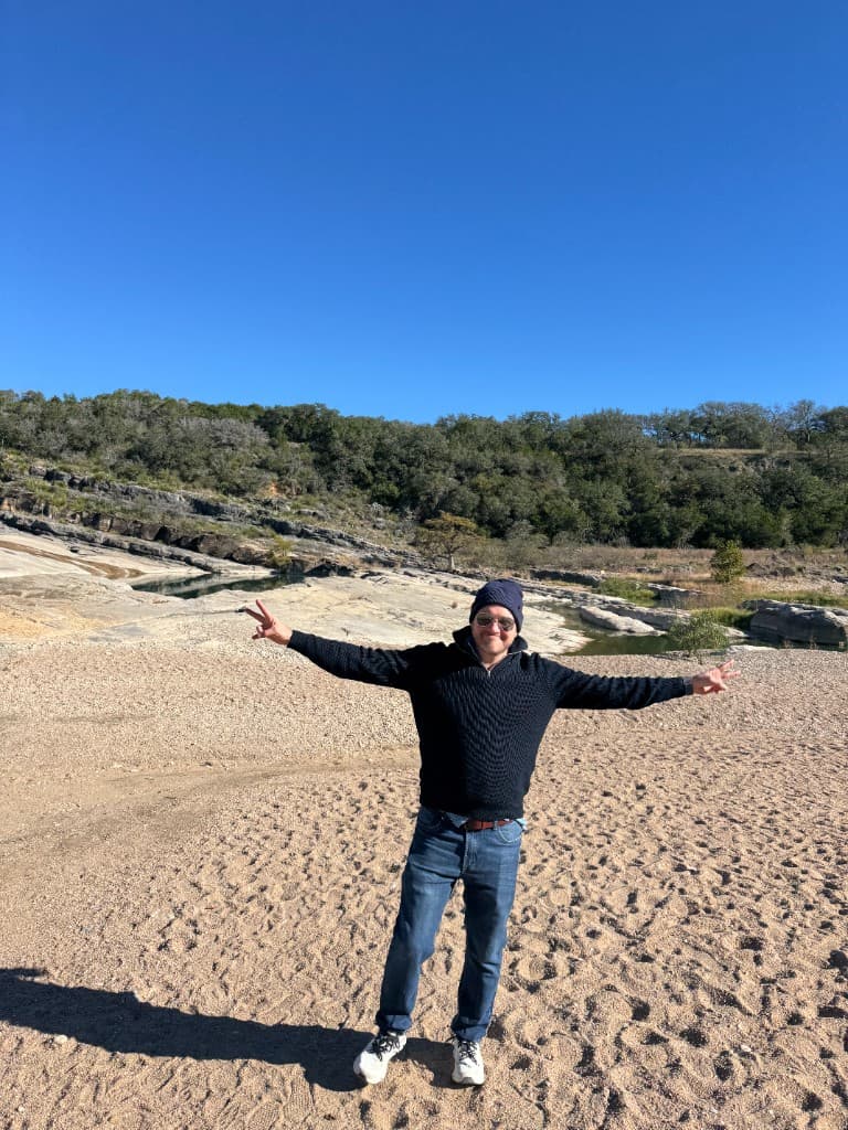 Francisco González outdoors